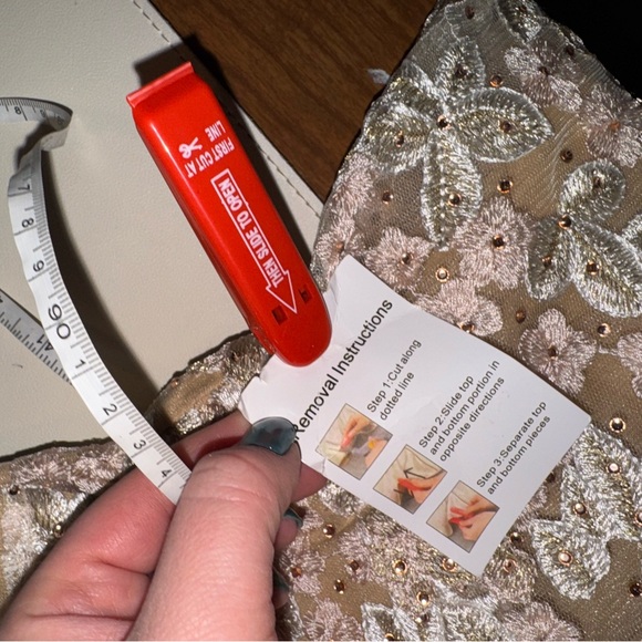 Mac Duggal Long Sleeve Lace Gown in Cream and White - Picture 7 of 9